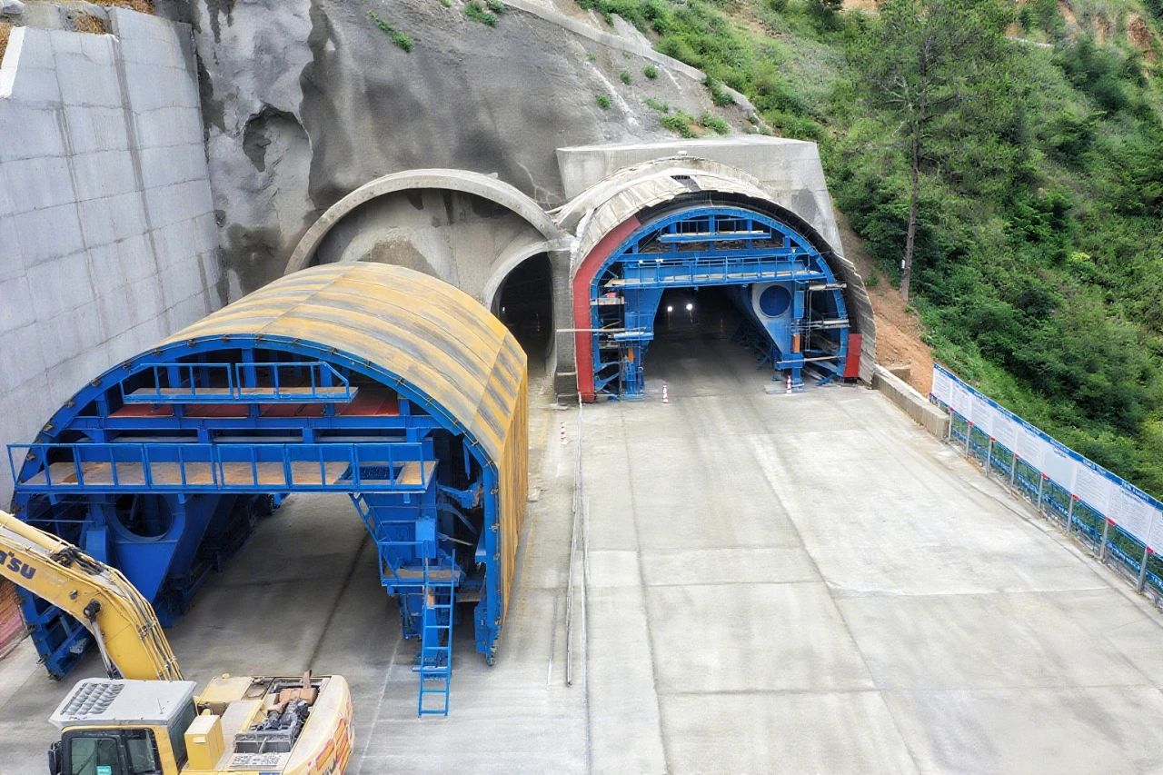 中国·88858cc永利(股份)官方网站